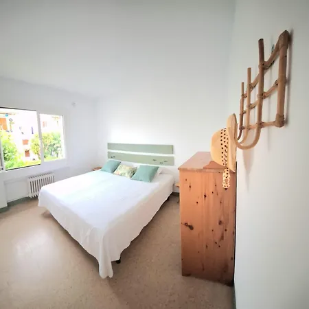 Apartman Cozy Next To The *