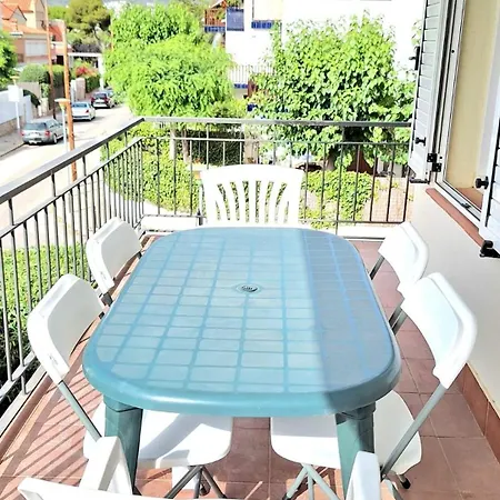 Cozy Next To The Apartman Sitges