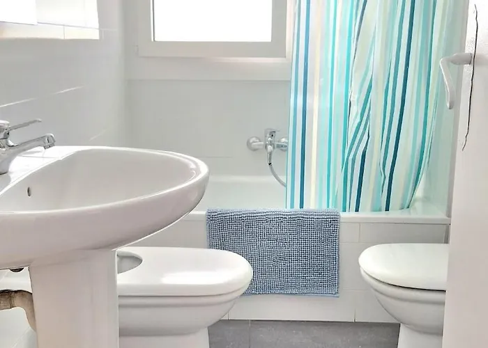 Διαμέρισμα Cozy Next To The